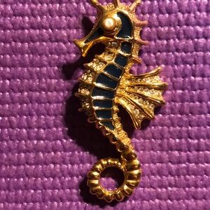 Seahorse brooch